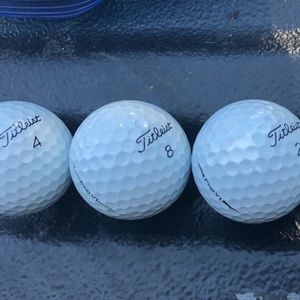 50 Titleist prov1 & prov1X golfballs